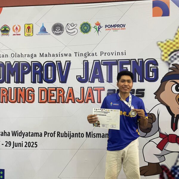 Mahasiswa Informatika UNIMUS Sabet Emas di POMPROV Jateng 2025 Cabor Tarung Derajat