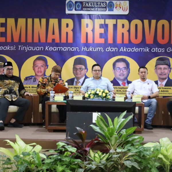 BEM FEB Unimus Gelar Seminar Retrovokasi  “Bangun Pemahaman Bersama dan Solusi, Terkait Dinamika Gerakan Mahasiswa dalam Ruang Demokrasi”