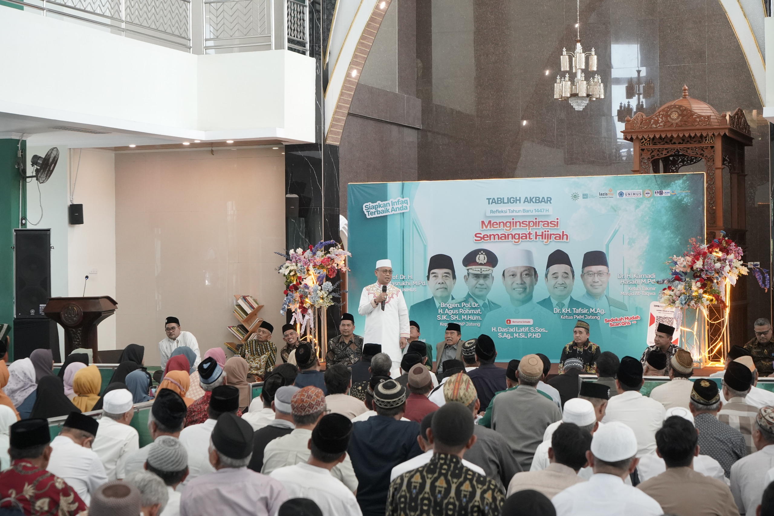 Read more about the article Tabligh Akbar 1447 H UNIMUS: Ajak Jamaah Hijrah Menuju Kehidupan yang Lebih Baik