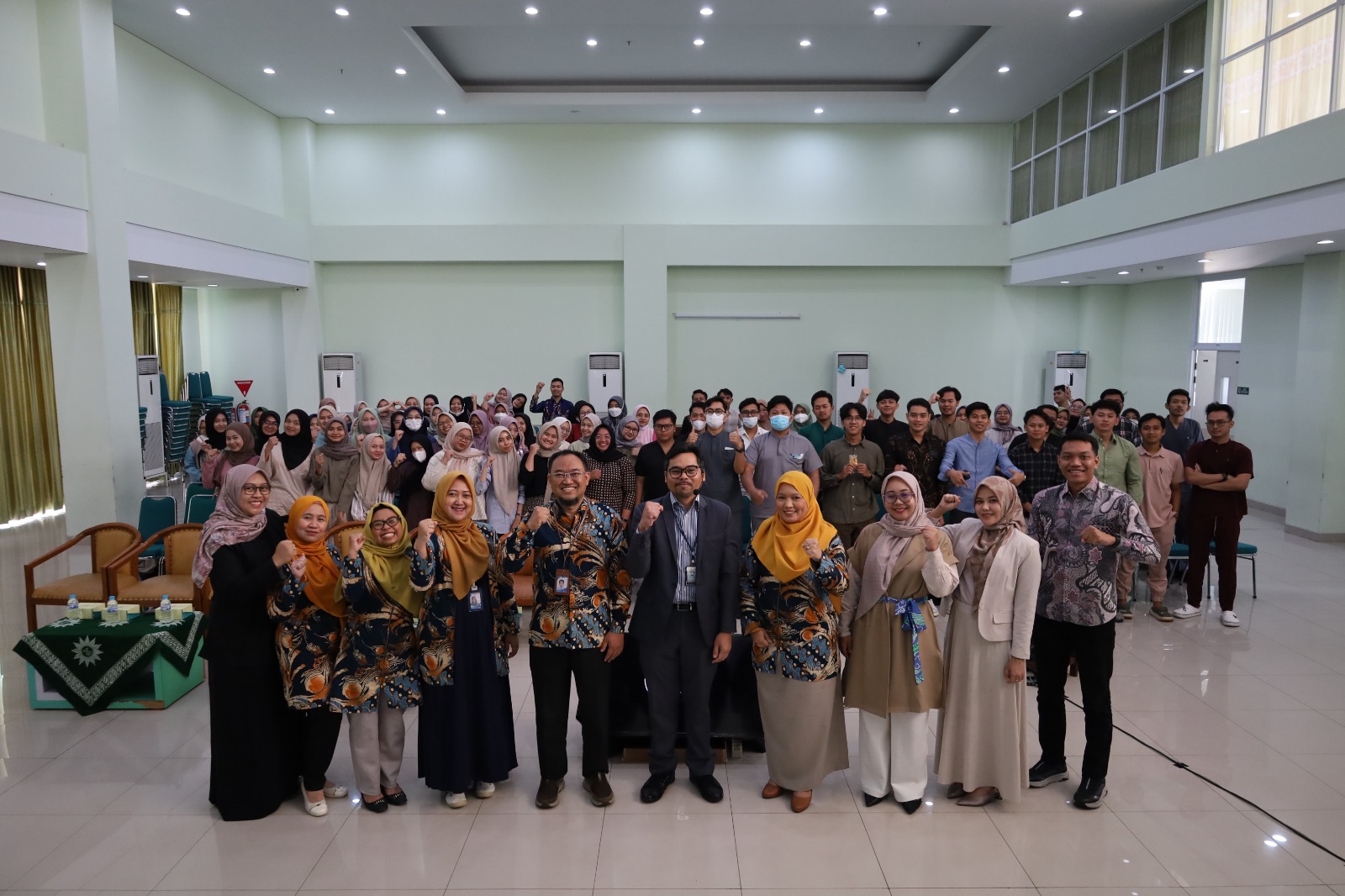 Read more about the article FKG Unimus Gelar Kuliah Pakar Bertema Bedah Oral Surgeriorthogenetik, Kolaborasi Multidisiplin di Era Modern