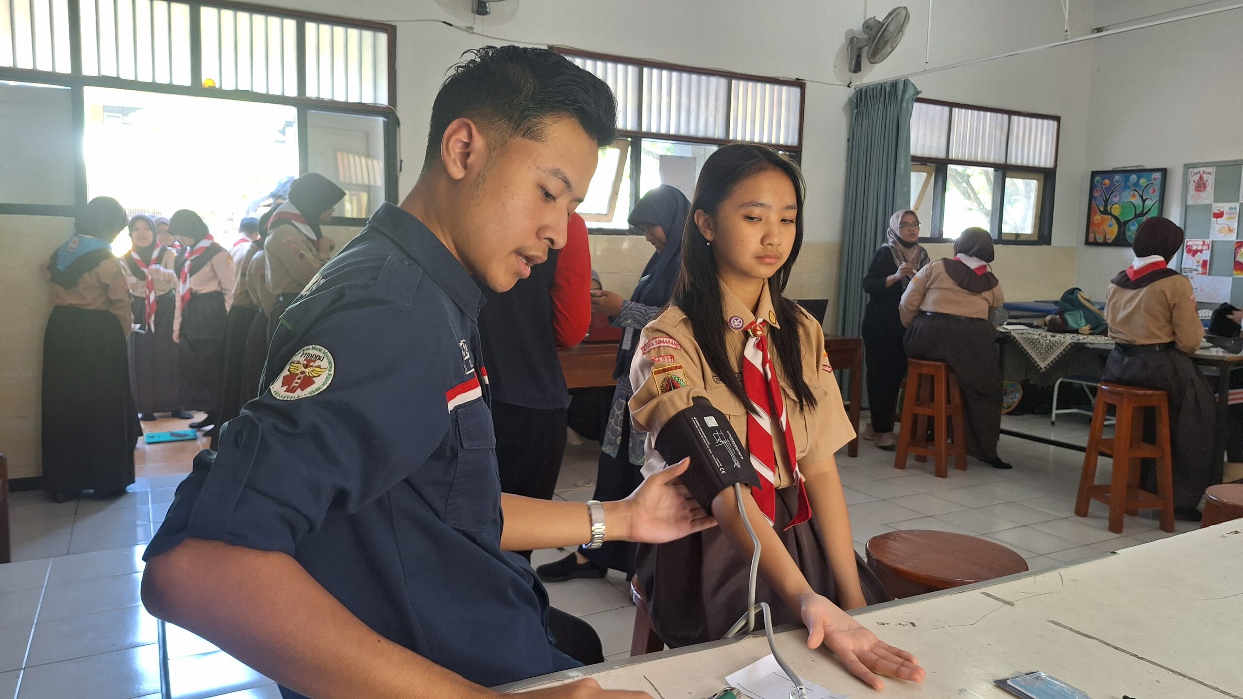 Read more about the article UNIMUS dan Puskesmas Tlogosari Kulon Gelar Cek Kesehatan Gratis untuk Pelajar di Kota Semarang
