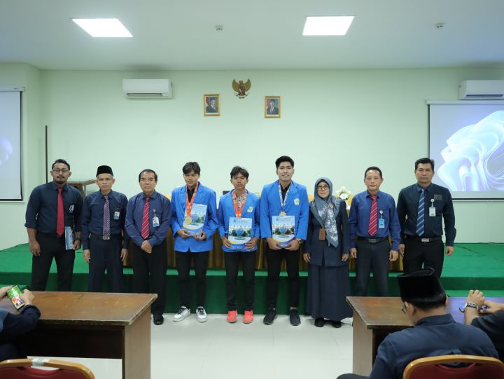 Read more about the article Unimus Gelar Doa Pagi dan Penguatan Dosen-Tendik: Rektor Tegaskan Profesionalisme dan Pelayanan Humanis bagi Mahasiswa