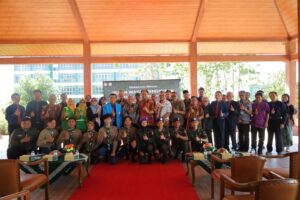 Read more about the article Berkolaborasi dengan LKHP PP Muhammadiyah dan LATIN, Unimus Luncurkan Hutan Wakaf Pendidikan di Lingkungan Kampus