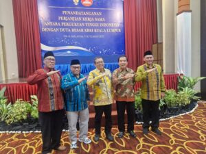 Read more about the article UNIMUS Perluas Sayap Internasional, Rektor Teken MoU dengan Dubes RI untuk Malaysia di Negeri Sembilan