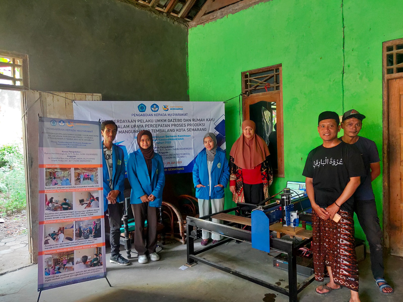 Read more about the article UNIMUS Berdayakan UMKM Gazebo dan Rumah Kayu di Mangunharjo Tembalang