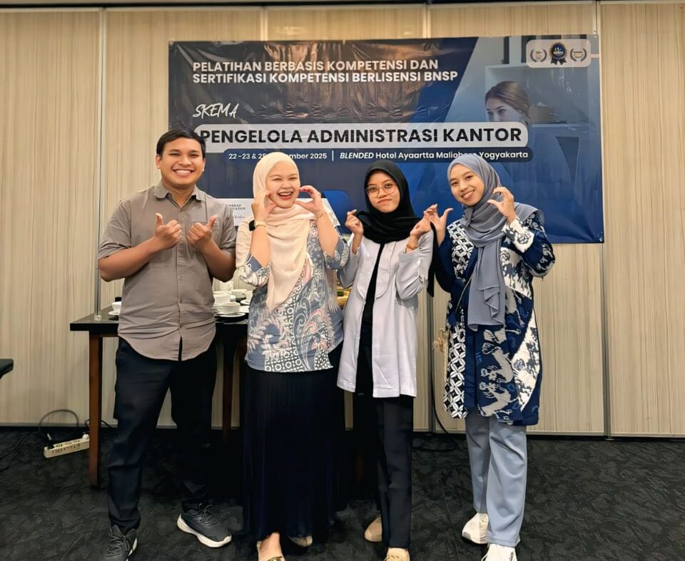 Read more about the article Tingkatkan Profesionalisme, Tendik FIPH Unimus Ikuti Pelatihan dan Uji Kompetensi Pengelola Administrasi Perkantoran BNSP