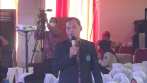 Read more about the article Wakil Rektor I Unimus Bekali Mahasiswa Baru dengan Semangat Kemandirian Belajar di Era Kampus Berdampak