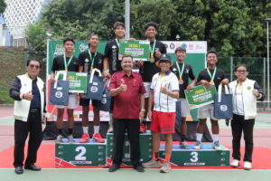 Read more about the article Penutupan Kejuaraan Nasional Tenis Junior – Piala Tugu Muda 2025, UNIMUS Teguhkan Komitmen Dukung Prestasi Olahraga Nasional