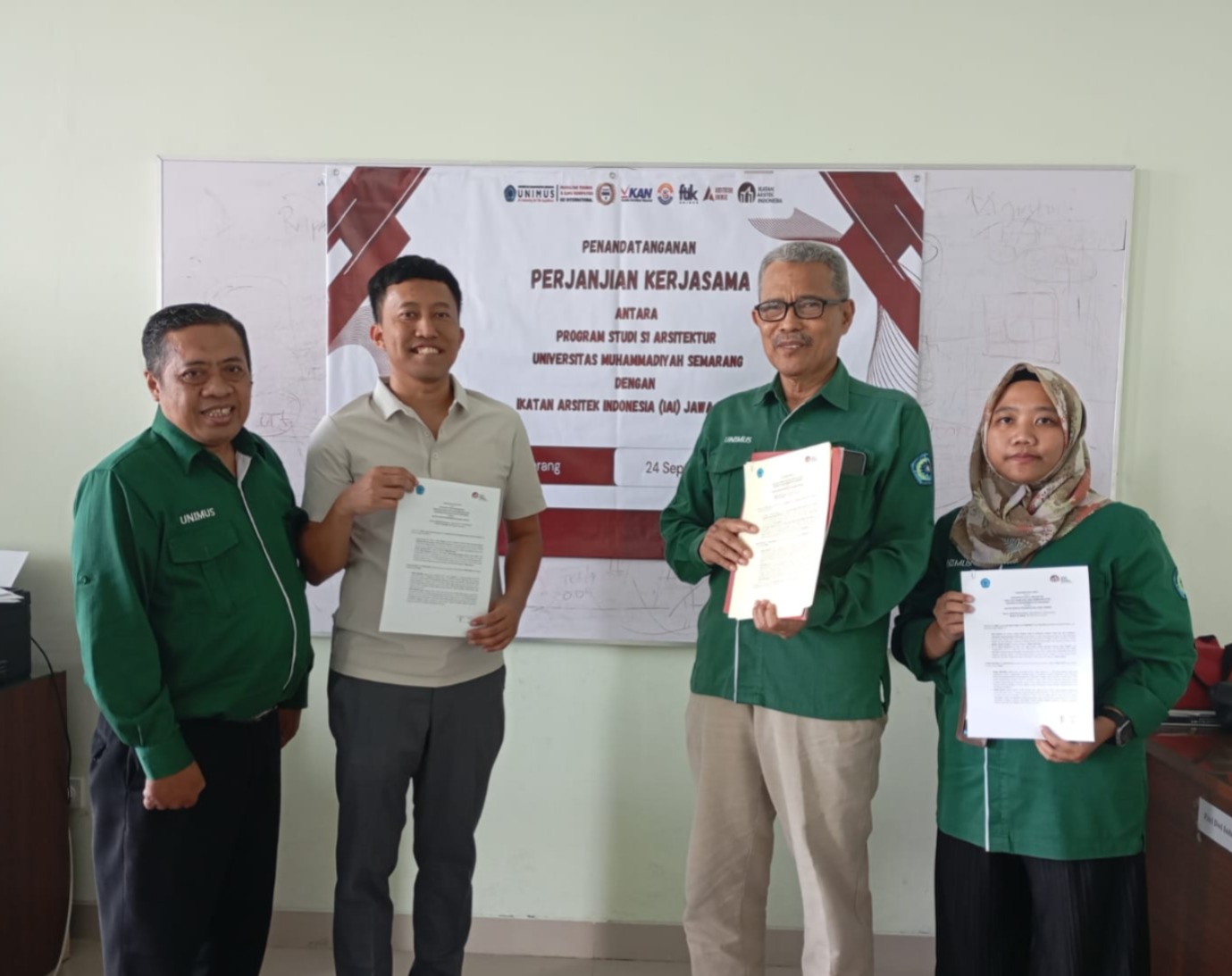 Read more about the article Prodi S1 Arsitektur UNIMUS dan IAI Jawa Tengah Resmikan Kerja Sama Strategis untuk Penguatan Pendidikan dan Profesi Arsitektur