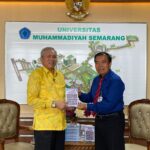 Rektor Unimus Masuk dalam Buku “100 Rektor PTN/PTS Inspirasi Indonesia” Diakui Sebagai Tokoh Inspiratif Pendidikan Tinggi Nasional