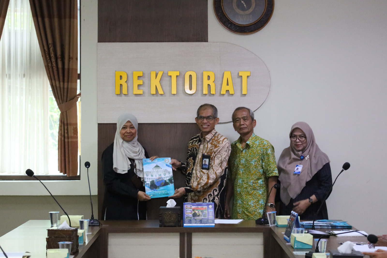 Read more about the article Penyerahan SK Pejabat Baru Universitas Muhammadiyah Semarang Tahun 2025