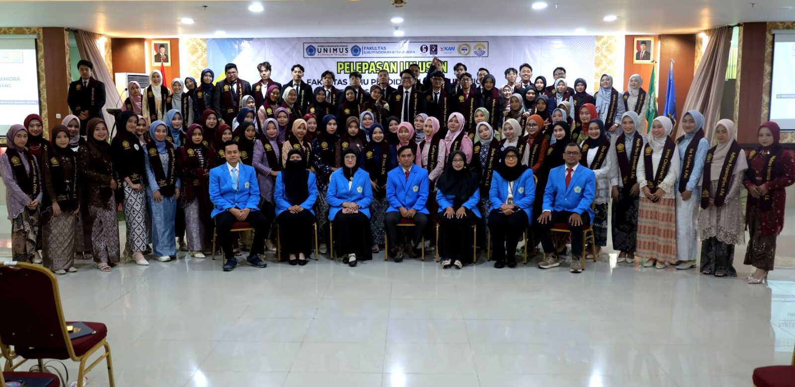 Read more about the article FIPH Unimus Lepas 81 Calon Wisudawan/wati pada Wisuda Unimus ke-47 periode Oktober 2025