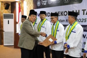 Read more about the article Unimus bersama Majelis Tabligh PWM Jawa Tengah Sukseskan Wisuda Sekolah Tabligh Angkatan ke-II Tahun 2025