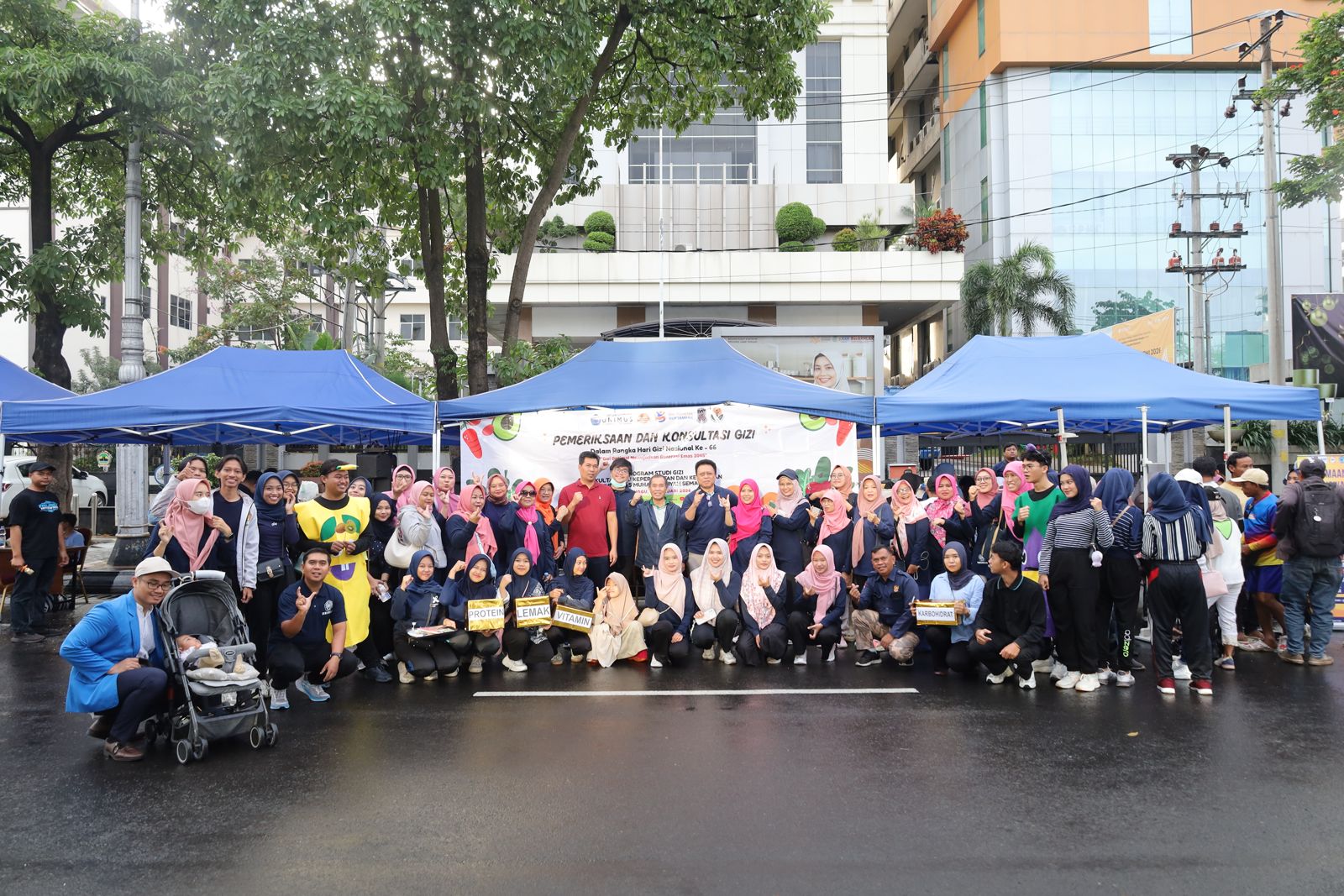 Read more about the article Semarak Hari Gizi Nasional ke-66, UNIMUS Layani Kesehatan Warga di CFD Kota Semarang