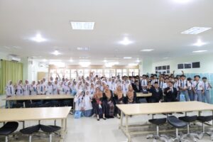 Read more about the article UNIMUS Terima Kunjungan MA Muhammadiyah 1 Weleri, Dorong Siswa Lanjutkan Pendidikan ke Perguruan Tinggi