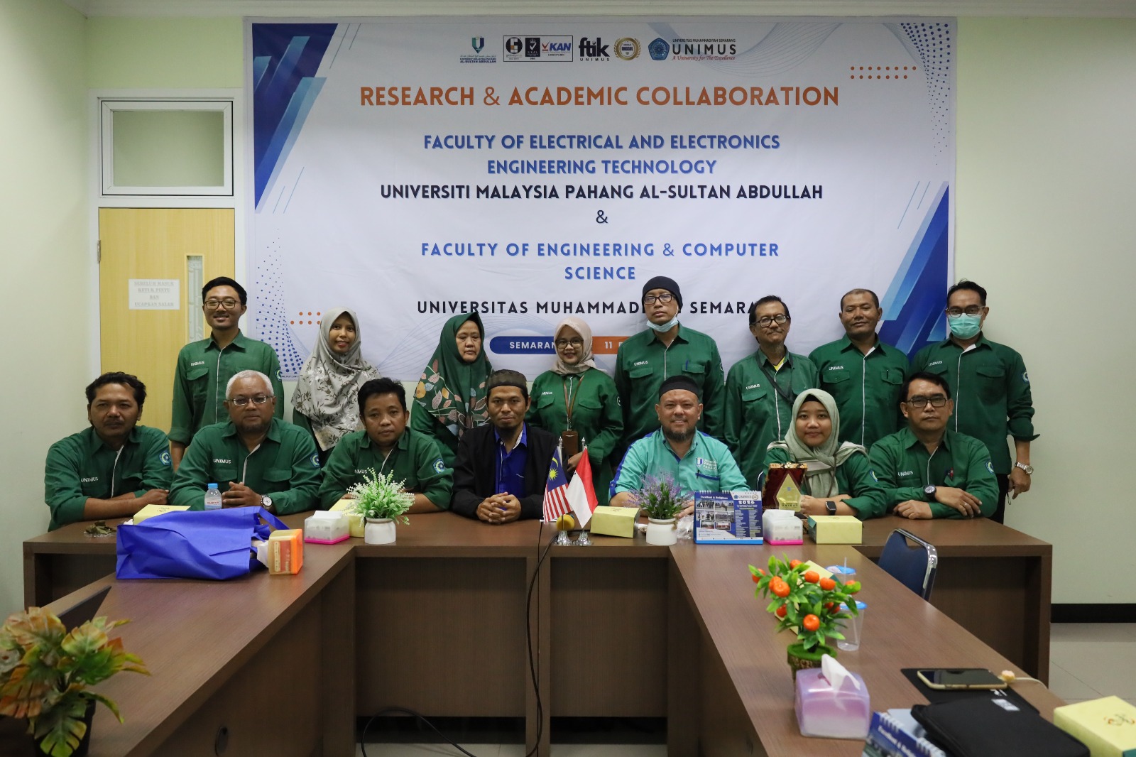 Read more about the article FTIK Unimus Terima Delegasi UMPSA, Perkuat Kolaborasi Riset dan Akademik Bidang Elektrik dan Sains