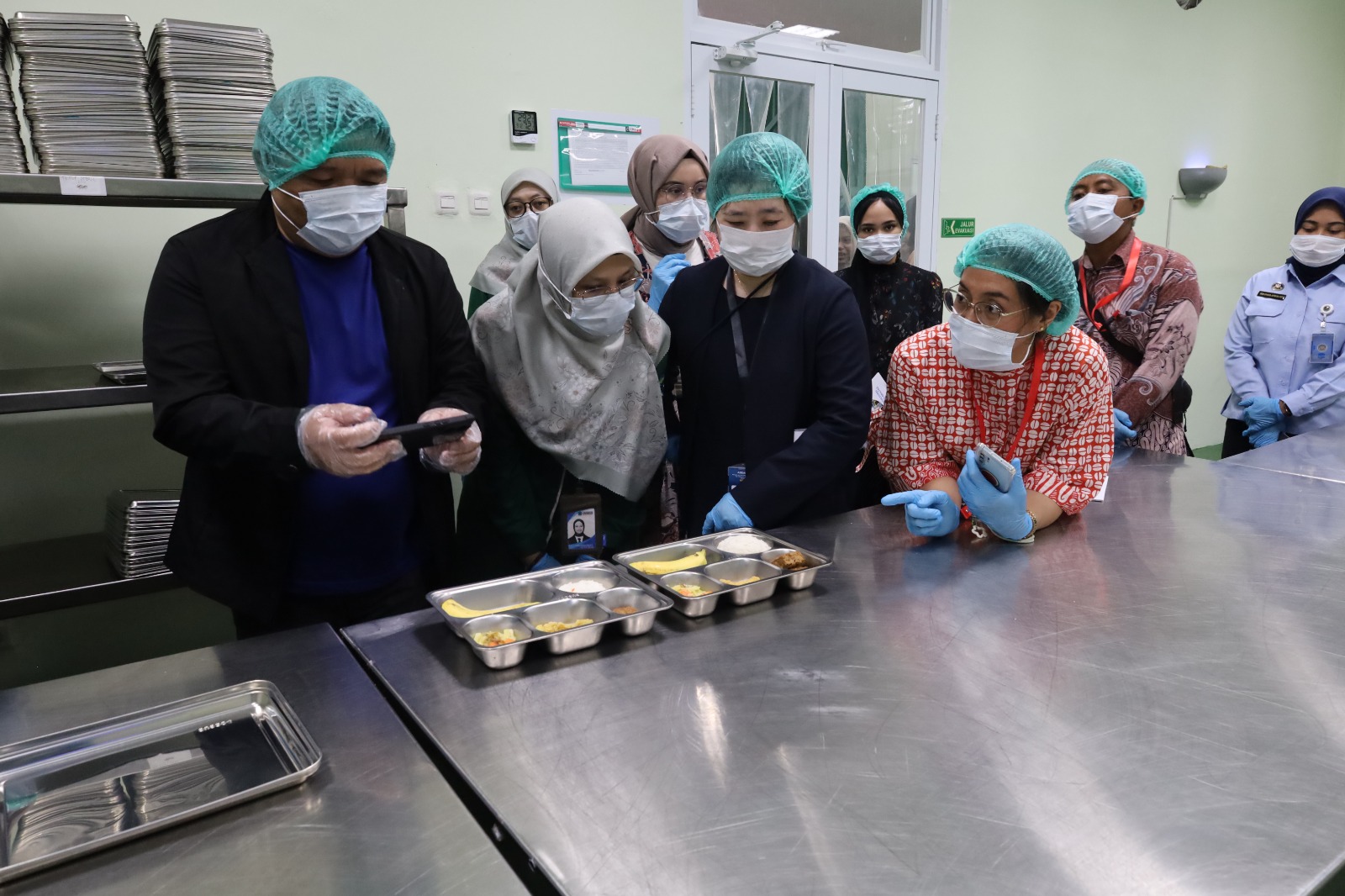 Read more about the article Dapur SPPG Unimus Jadi Percontohan Nasional, Delegasi 11 Negara ASEAN Tinjau Pengelolaan