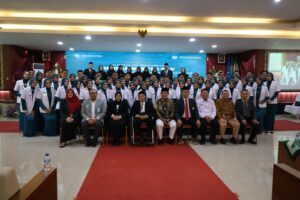 Read more about the article Angkat Sumpah Dokter ke-45, FK Unimus Lantik 54 Dokter Baru Siap Mengabdi untuk Negeri
