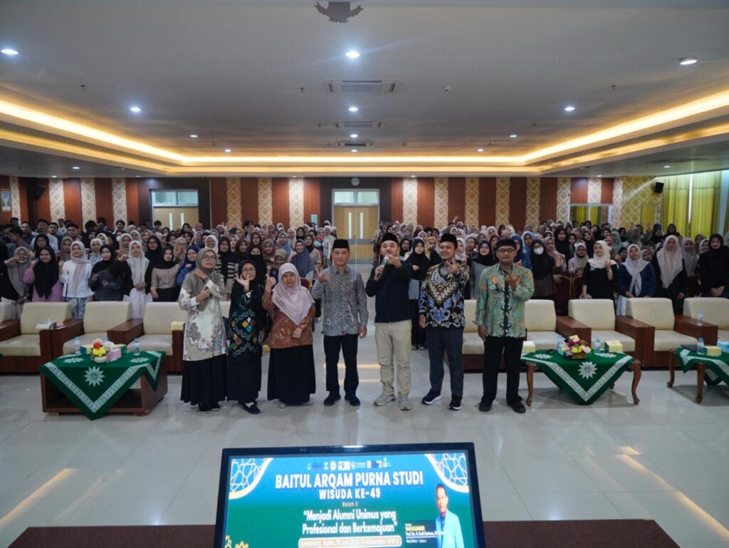 Menjadi Kader Muhammadiyah Profesional dan Berkemajuan, Unimus Bekali Calon Alumni melalui BAPS Wisuda ke-49