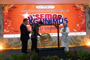 Read more about the article D’Semar 2026 Jadi Wadah Kolaborasi dan Inovasi, FKG UNIMUS Perkuat Riset serta Pengembangan Ilmu Kedokteran Gigi
