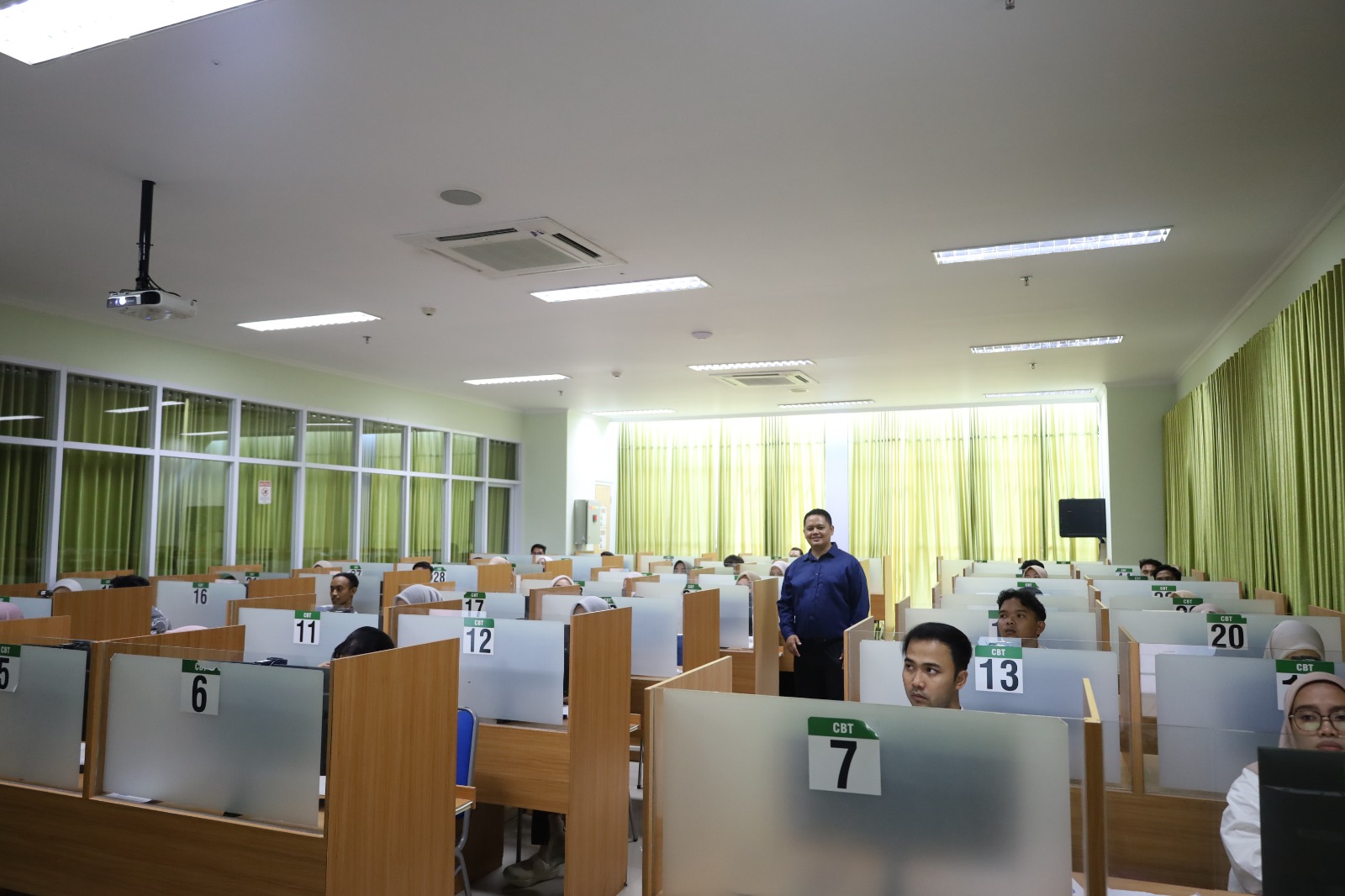 Read more about the article Universitas Muhammadiyah Semarang (UNIMUS) Siap Fasilitasi 776 Peserta Tes Substantif PPG Calon Guru Tahun 2026