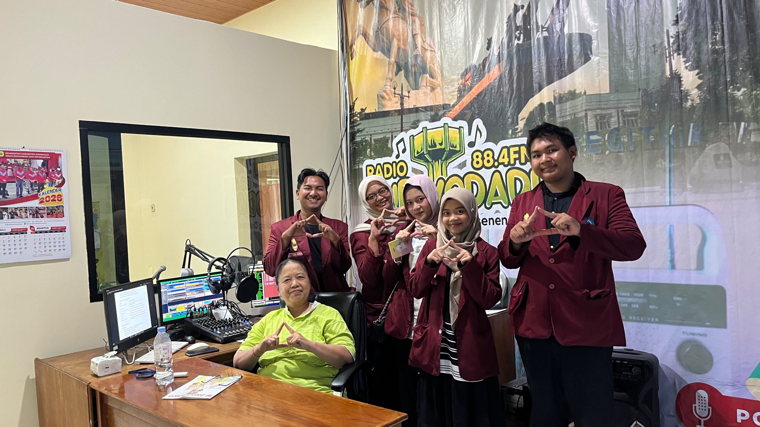 Read more about the article Tim Pelaksana PPK Ormawa IMM Ahmad Dahlan UNIMUS Bagikan Pengalaman Pemberdayaan Masyarakat Melalui Siaran di Radio Purwodadi FM Kabupaten Grobogan