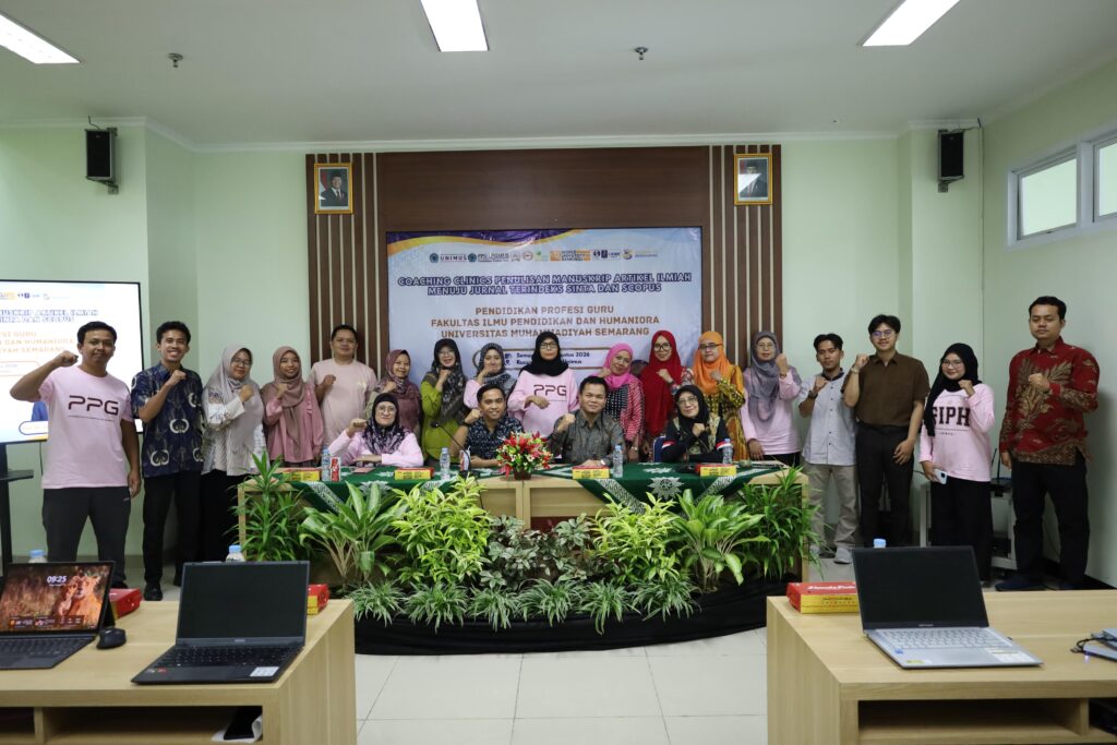 Menulis Artikel Ilmiah Kini Lebih Cerdas, PPG FIPH UNIMUS Gelar Coaching Clinic Berbasis AI