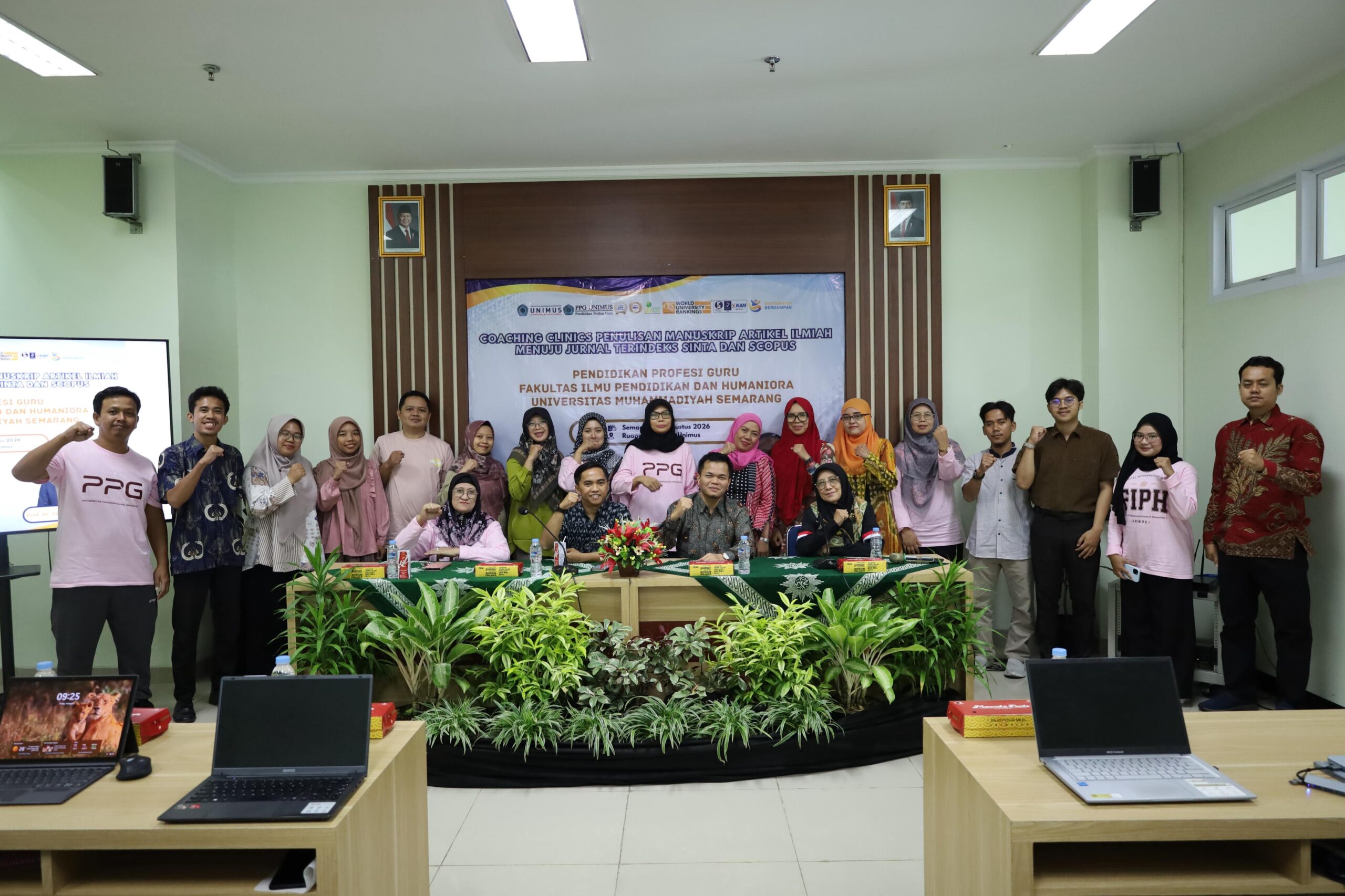 Read more about the article Menulis Artikel Ilmiah Kini Lebih Cerdas, PPG FIPH UNIMUS Gelar Coaching Clinic Berbasis AI