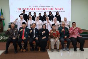 Read more about the article Angkat Sumpah Dokter ke-46 FK Unimus, Enam Dokter Baru Siap Mengabdi untuk Masyarakat