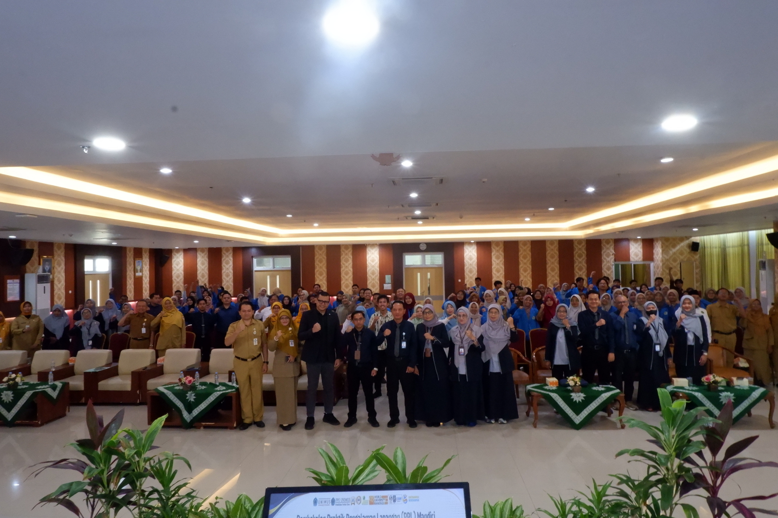 Read more about the article PPL Mandiri PPG UNIMUS Dimulai, Calon Guru Dibekali Integritas dan Pengalaman Nyata