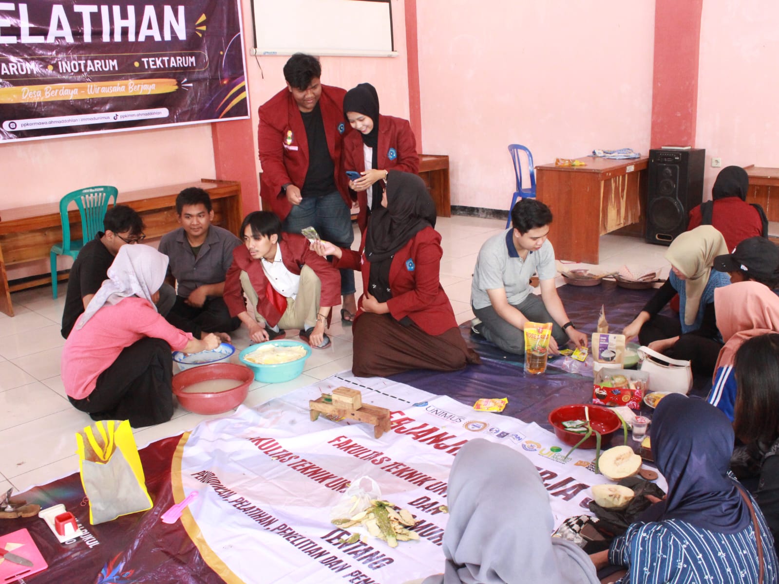 Read more about the article Sukun Taruman Naik Kelas, PPK Ormawa IMM Ahmad Dahlan UNIMUS Dorong Inovasi Produk Olahan